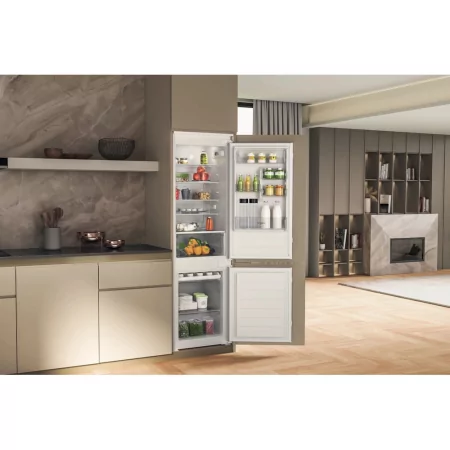 Kontrolsat - Whirlpool WHC18D051A1 Built-in Combined Fridge Freezer - 268L Class E Kontrolsat - Whirlpool WHC18D051A1 Built-in Combined Fridge Freezer - 268L Class E