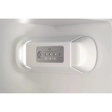 Kontrolsat - Whirlpool WHC18D051A1 Built-in Combined Fridge Freezer - 268L Class E Kontrolsat - Whirlpool WHC18D051A1 Built-in Combined Fridge Freezer - 268L Class E