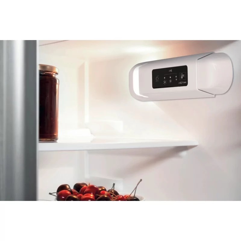 Kontrolsat - Built-In Refrigerator Whirlpool 239L - Art 364 62
