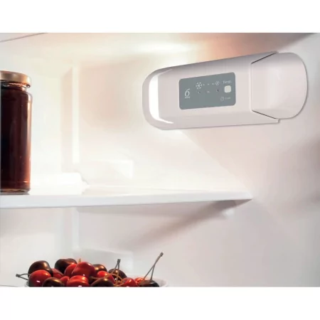 Kontrolsat - Whirlpool Combined Fridge 126L - WBUF011