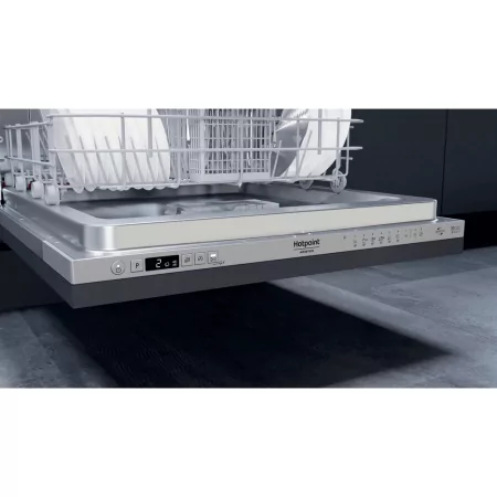 Kontrolsat - Hotpoint Built-in Dishwasher - 14 Cutlery Sets - HIC-3-C-26-CW