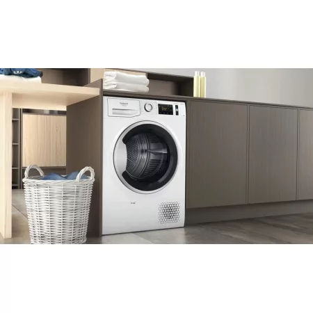 Kontrolsat - Hotpoint Tumble Dryer - 8Kg - Heat Pump - NT M11 82SK EU