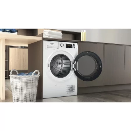 Kontrolsat - Hotpoint Tumble Dryer - 8Kg - Heat Pump - NT M11 8X3SK EU