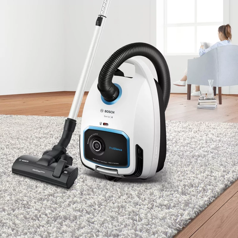 Kontrolsat - Vacuum cleaner Bosch BGB6SIL1 - 700W