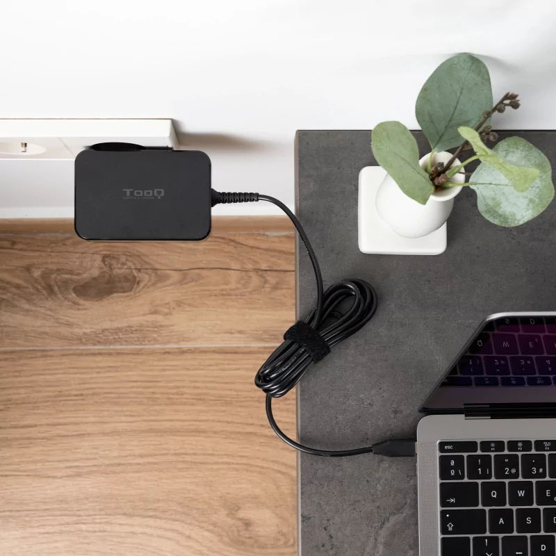 Kontrolsat - Carregador P/ Portátil TooQ - USB-C - Preto - TQLC-USBCGAN90PD