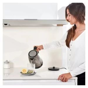 Kontrolsat - Jarro Eléctrico Black+Decker 2200W 1,7L - Inox - BXKE2201E