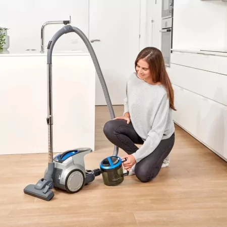 Kontrolsat - Black+Decker BXVML700E 700W TurboCyclone Cylinder Vacuum Cleaner