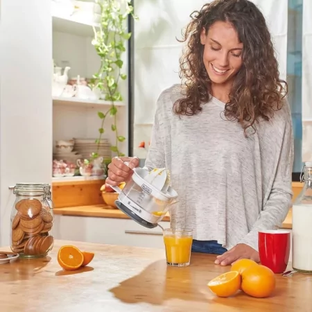 Kontrolsat - Black+Decker Citrus Juicer - 25W - 0.35L - BXCJ25E Kontrolsat - Black+Decker Citrus Juicer - 25W - 0.35L - BXCJ25E