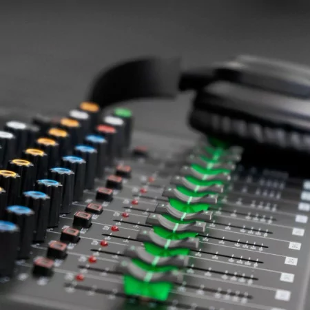 Mesa Mezcladora Fonestar - MIX 8PRO - 8 canais e 2 saídas