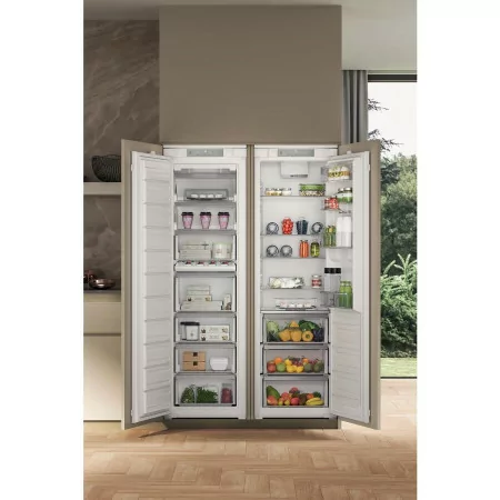 Built-in Refrigerator Whirlpool 360L - WHSD18A073C1 P