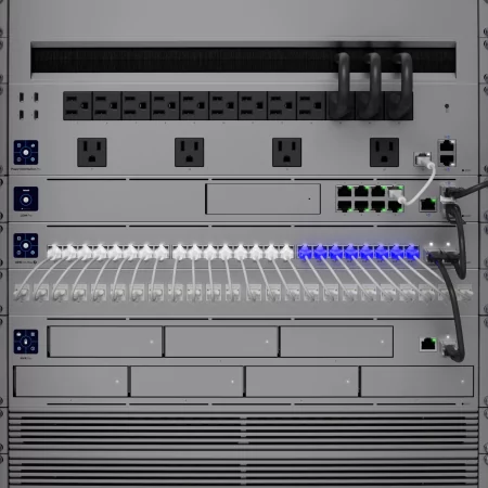 Kontrolsat - Ubiquiti UniFi Switch Pro Max 24 PoE - (24 Ports - Layer 3 - 2.5GbE - PoE++)